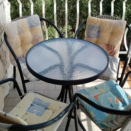 Two Bedroom With Sea View And Balcony Apartmán *